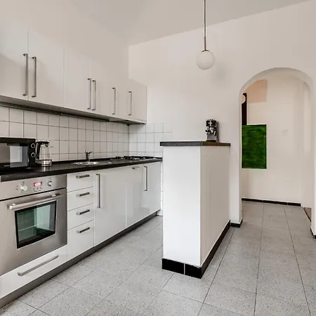 Wenceslas Square 3br Quite & Stylish Praga