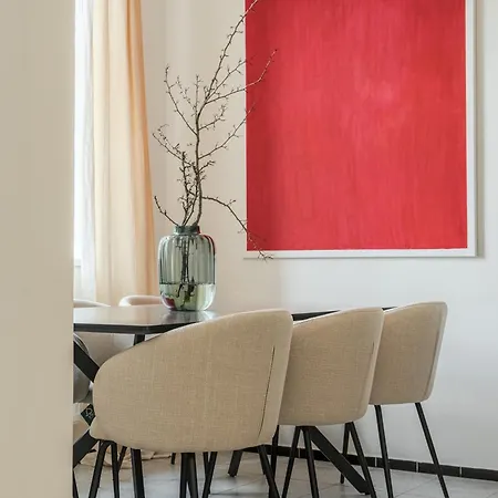 Wenceslas Square 3br Quite & Stylish * Praga