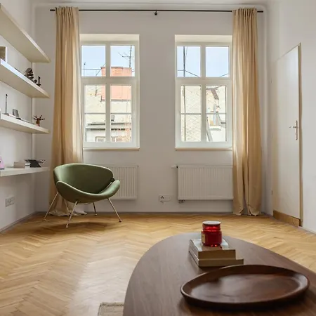 Apartamento Wenceslas Square 3br Quite & Stylish